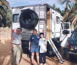 Simone, Georges et Jean-Marie  Ksar Ghilane